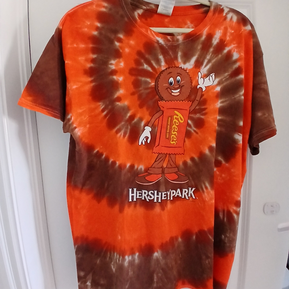 90s Vintage Reese Hershey ParkTie-Dye Shirt - Orange and Brown
